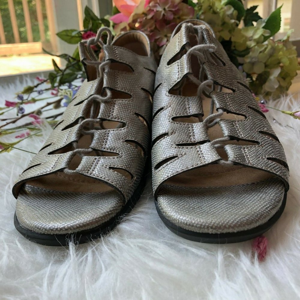 Array Beverly Silver Leather Snakeprint Peep Toe … - image 3